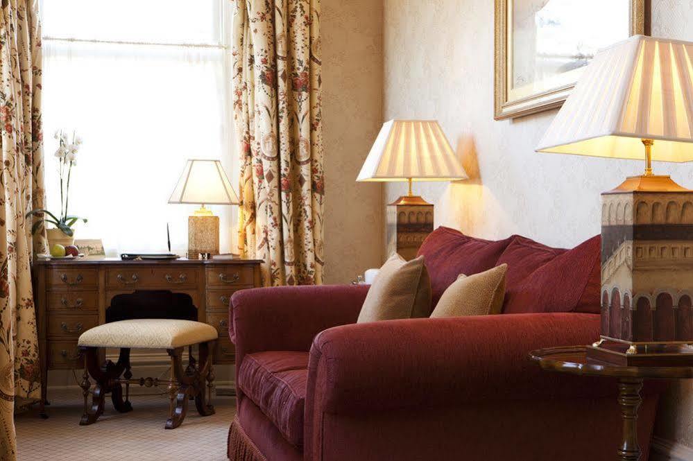 Kilworth House Hotel And Theatre ลัทเทอร์เวิร์ธ ภายนอก รูปภาพ